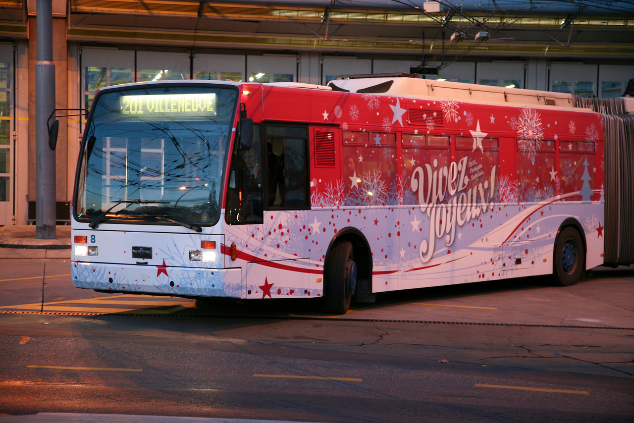 La fusion des compagnies de transports publics fait de nouveau débat sur la Riviera